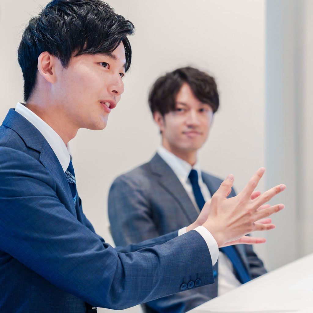 人材育成や研修に取り組む職場の様子